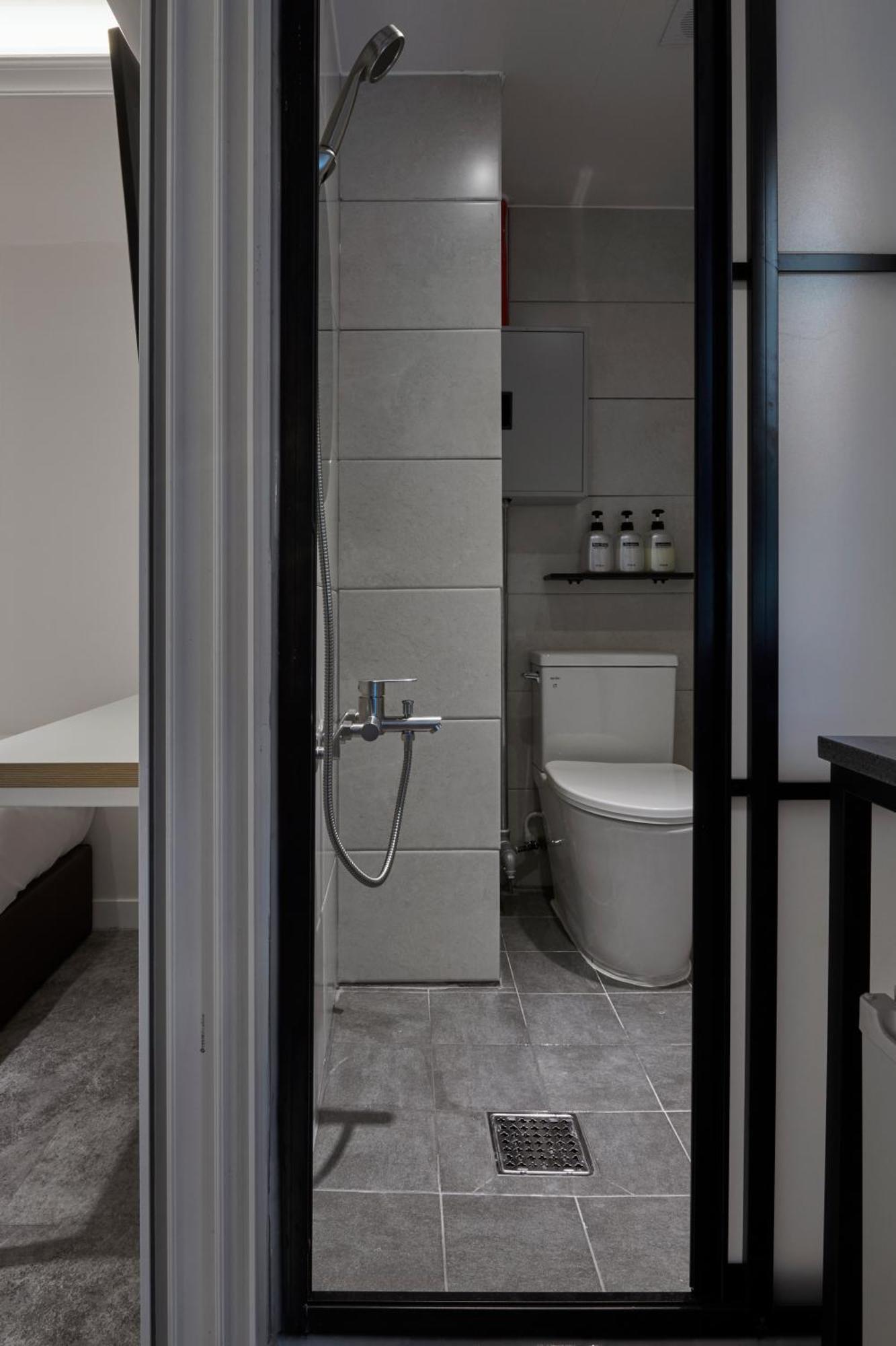 Eight Rest Hostel Myeongdong Сеул Екстериор снимка