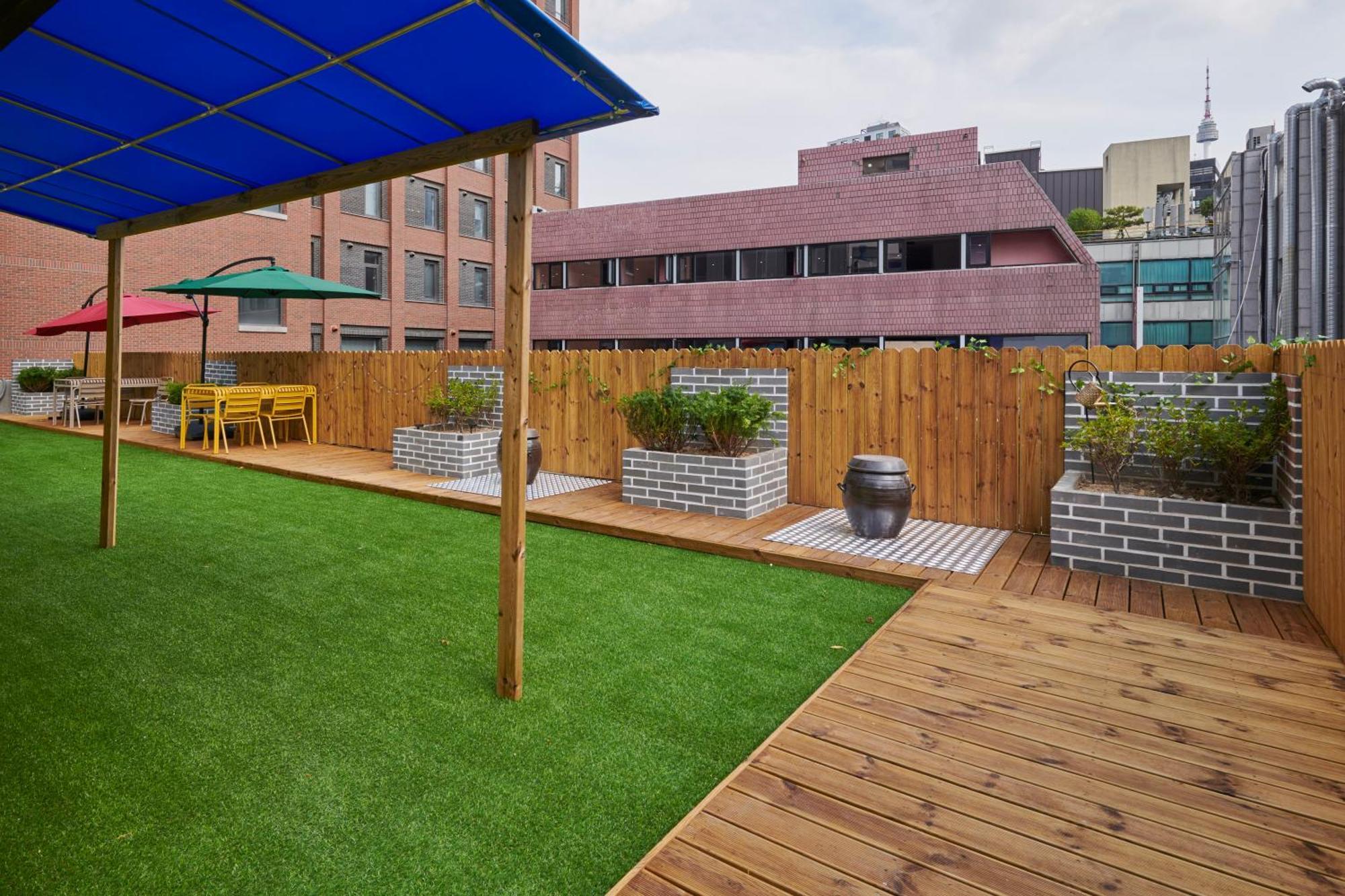 Eight Rest Hostel Myeongdong Сеул Екстериор снимка